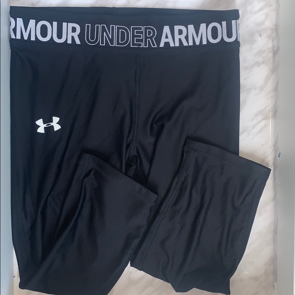 NWT Under Armour Youth XL Heatgear Fitted Capri